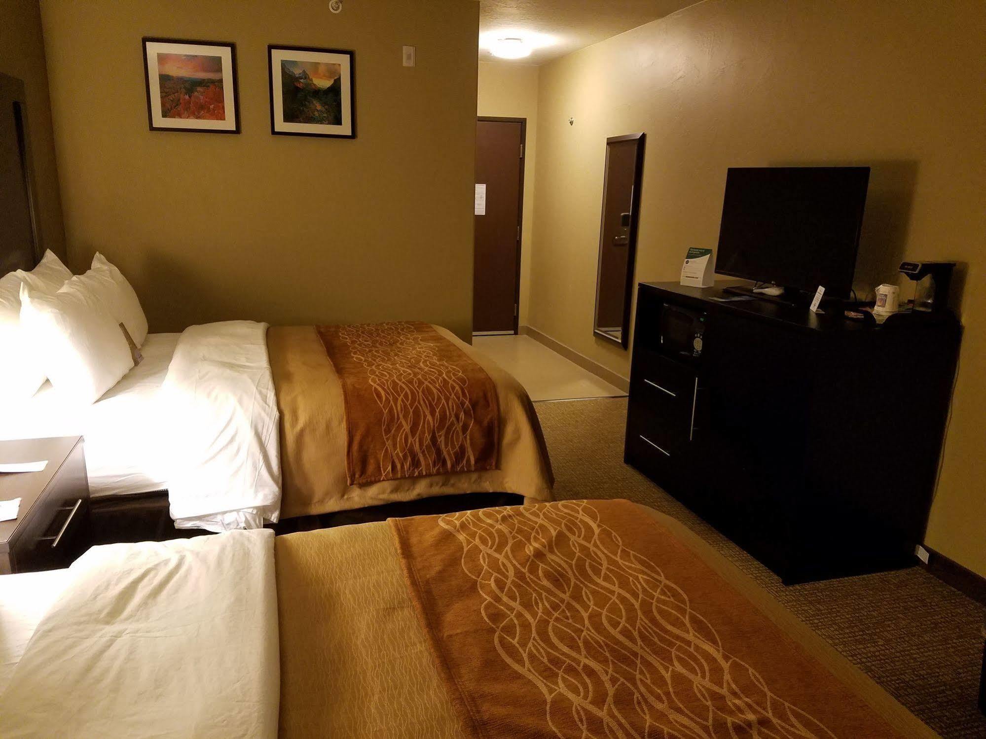 Comfort Inn & Suites Vernal - National Monument Area Bagian luar foto