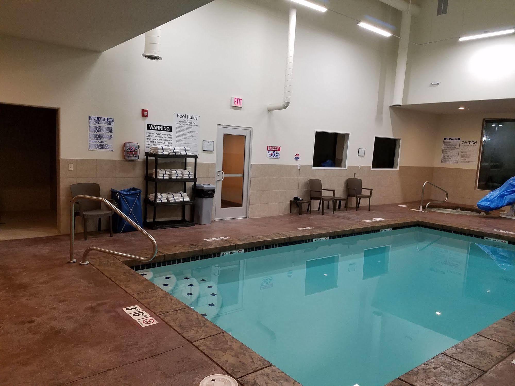 Comfort Inn & Suites Vernal - National Monument Area Bagian luar foto